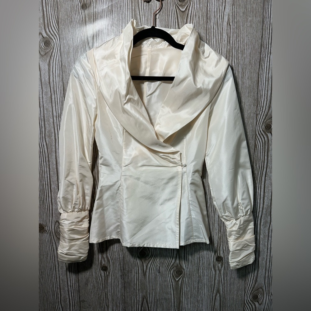$990 Pamella Roland Ivory Cream Silk Wrap Blouse Sz 0